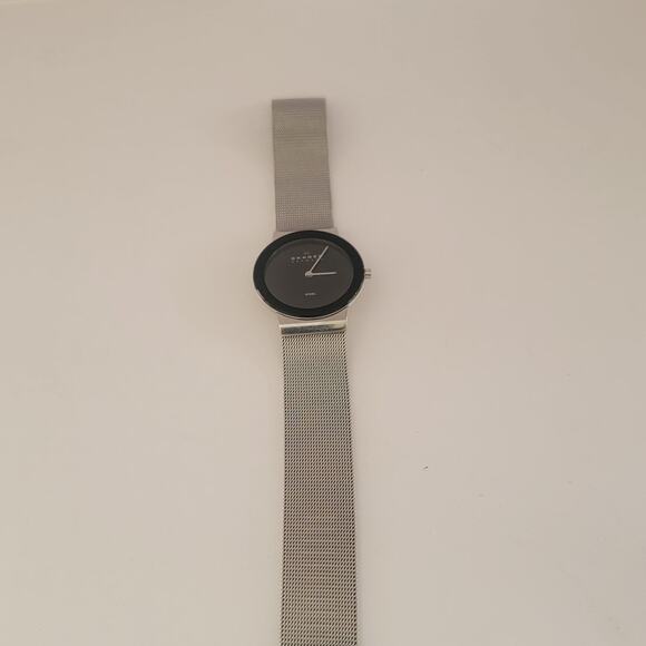 Skagen Mens Watch Black Dial Silver Case Stainless Mesh Band Vintage Quartz main image 11
